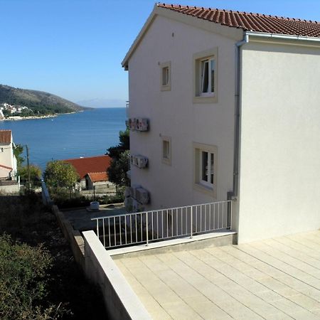 Apartments Aurelius - Relaxing With Gorgeous View Трогир Экстерьер фото